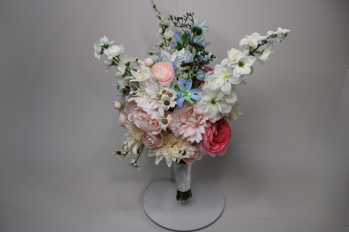 Bridal Bouquets - Traditional